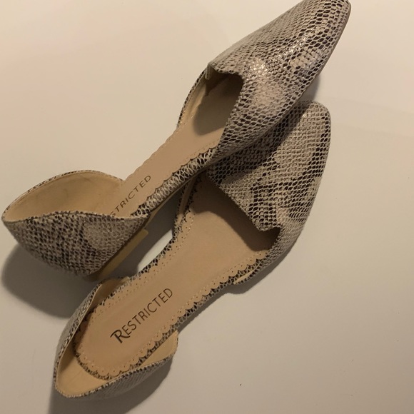 Restricted Snake Print Flat Mules - Never worn (Sz 8.5) - Picture 5 of 5